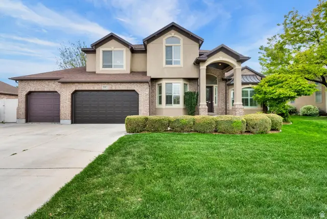 3047 W Chalk Creek Way S, South Jordan, UT 84095 - #1