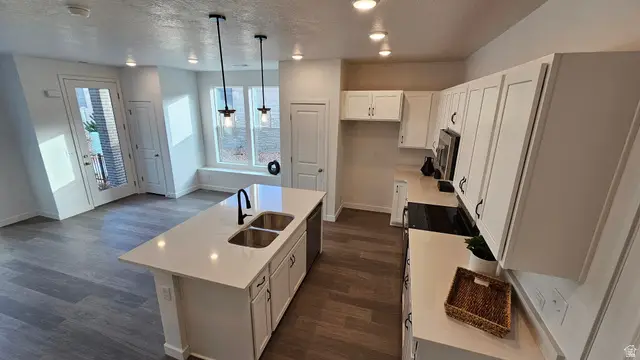 2860 S Kinsey Ct W, West Valley City, UT 84128 - #1