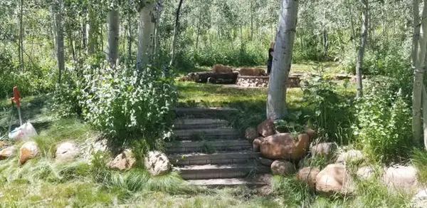 7565 N Jim Bridger Dr #H52, Huntsville, UT 84317