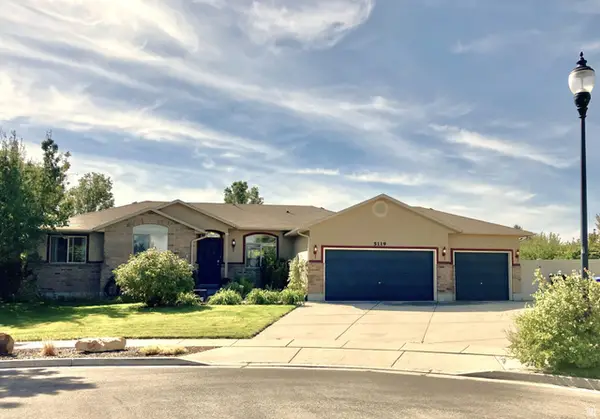 5119 Pine Laurel Ln W, West Jordan, UT 84081