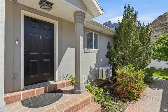 994 S Slate Canyon Dr, Provo, UT 84606 - #2