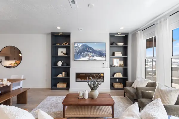 6957 W Gravel Cross Way S #314, West Jordan, UT 84081