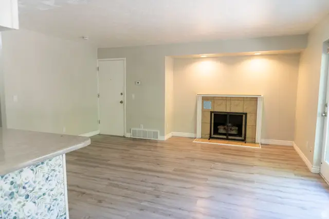 436 Creekside Cir #B, Murray, UT 84107 - #2