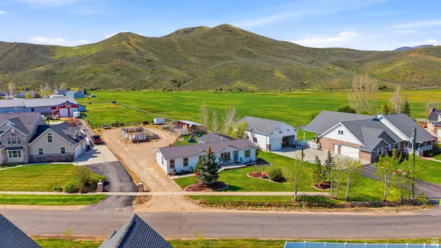 393 W Memorial Park Rd, Henefer, UT 84033 - #3