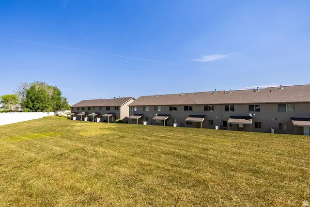 1865 W 5050 S, Roy, UT 84067 - #2