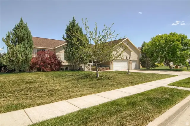 2825 S Woodbrook Ln, Magna, UT 84044 - #2