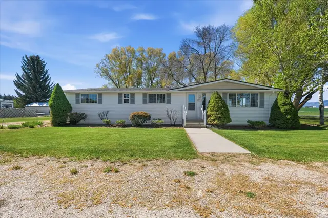 371 W 9th S, Grace, ID 83241 - #3
