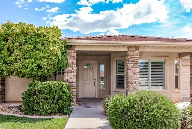 2226 E Crimson Cir, Saint George, UT 84790 - #2