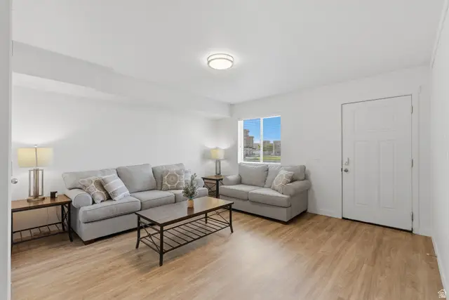 212 E 700 N, Vineyard, UT 84058 - #3