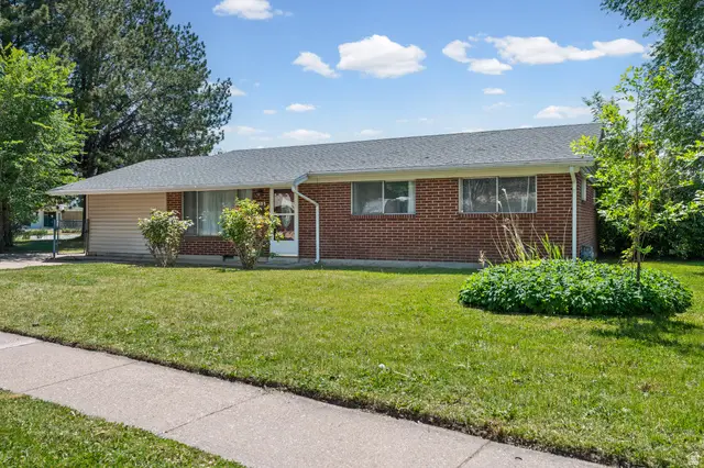 181 W Francis Ave, Layton, UT 84041 - #3
