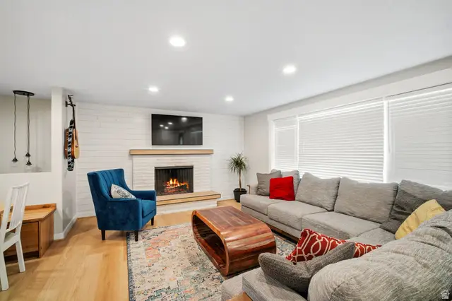 2870 N 1025 E, North Ogden, UT 84414 - #3