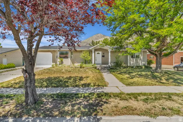 1035 E Hillcrest Dr, Springville, UT 84663 - #2
