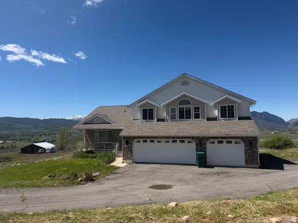 8927 E Pineview Dr N, Huntsville, UT 84317