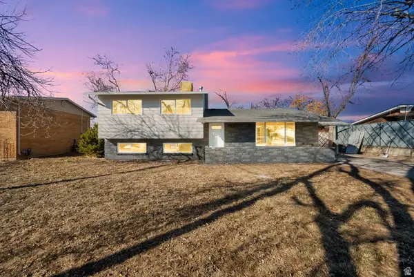2054 W Mark St, Layton, UT 84041