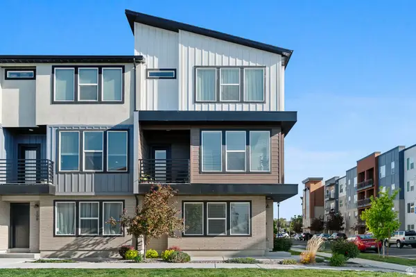 8307 S Durham St, Sandy, UT 84070