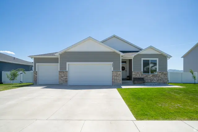592 E 600 S, Hyrum, UT 84319 - #1