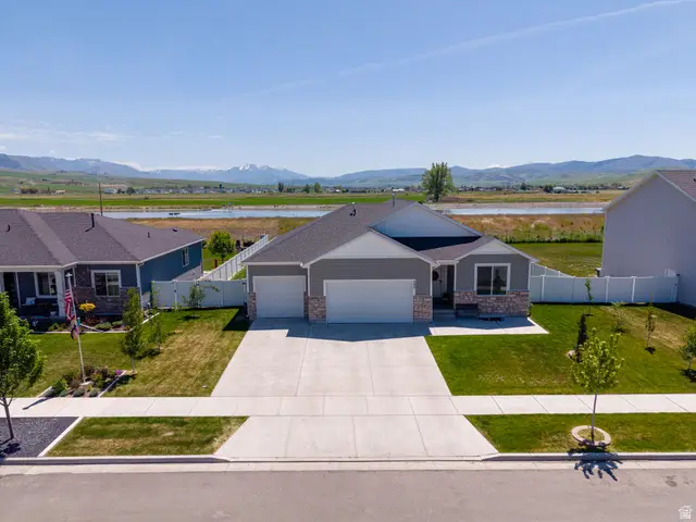 592 E 600 S, Hyrum, UT 84319 - #2