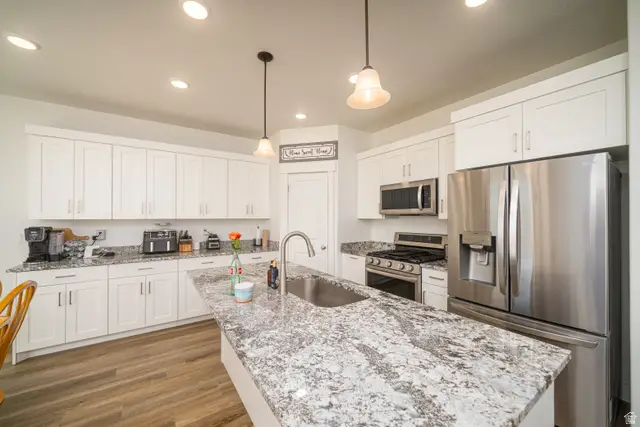 592 E 600 S, Hyrum, UT 84319 - #3