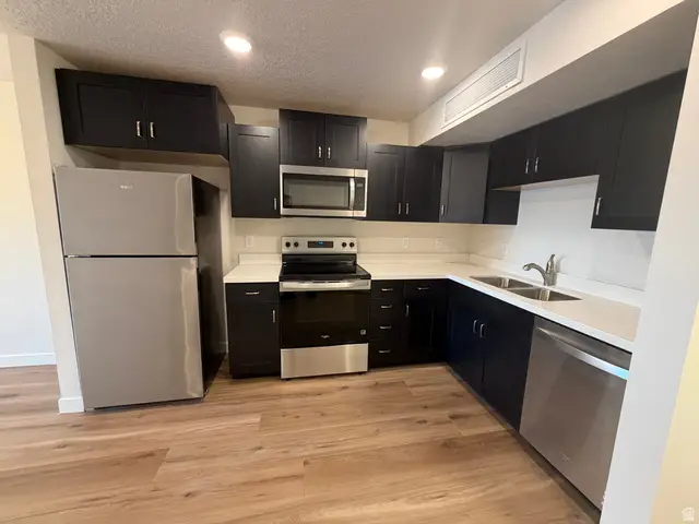 1032 E 400 S #405B, Salt Lake City, UT 84102 - #3