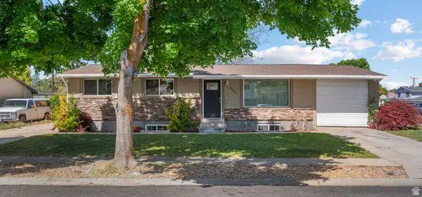 3768 S 3025 St W, West Valley City, UT 84119