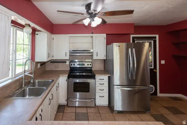 825 W 300 N, Hyrum, UT 84319 - #3