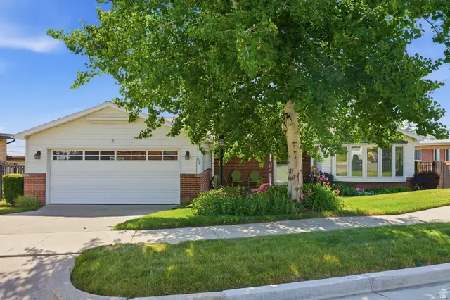 3928 S Nora Cir, Holladay, UT 84124 - #2