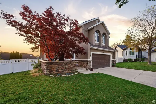 7910 S Pear Tree Cir E, Sandy, UT 84094 - #3