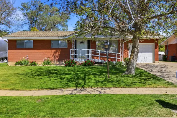 2348 N 770 W, Clinton, UT 84015