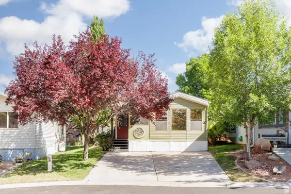 32 Cottonwood Ln, Hurricane, UT 84737