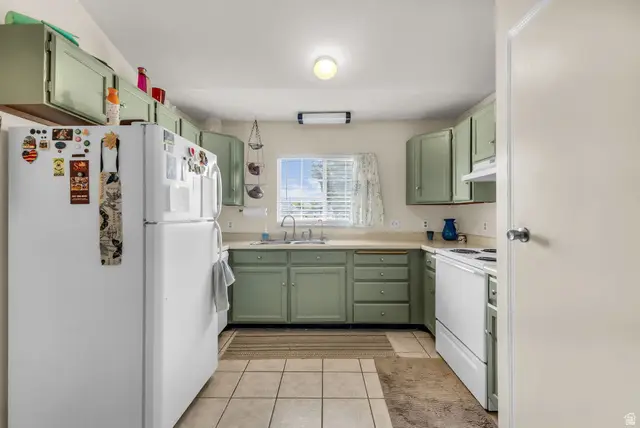 2943 S Dalesend Dr, Magna, UT 84044 - #3