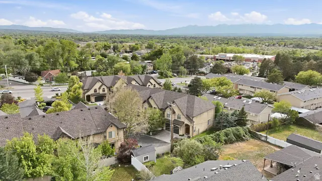 4468 S Archer Garden Ct, Holladay, UT 84117 - #3