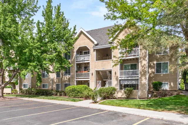 1205 E Waterside Cv S, Midvale, UT 84047 - #1