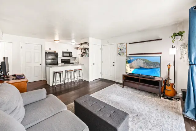 1205 E Waterside Cv S, Midvale, UT 84047 - #3