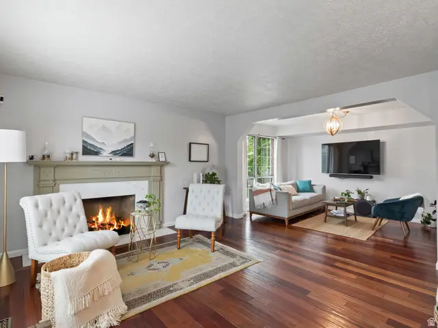 4798 S Saxony Cir E, Holladay, UT 84117 - #3