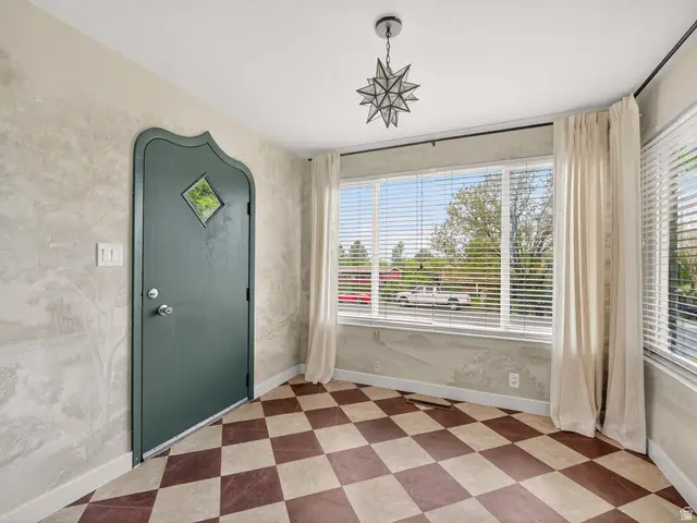 3030 Cherokee Ln, Provo, UT 84604 - #3