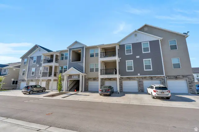 3667 W Canyon Falls Dr #302, Lehi, UT 84043 - #1