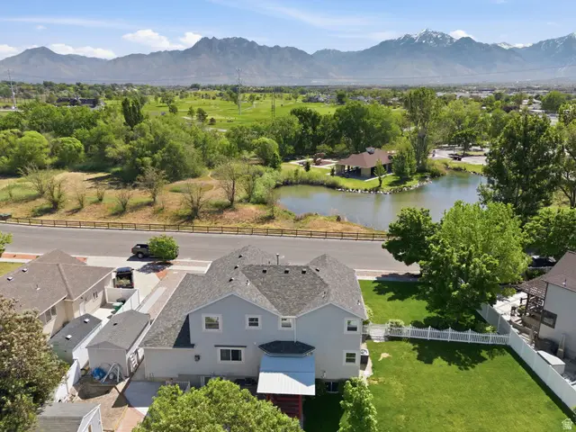 6574 S Murray Bluffs Dr, Murray, UT 84123 - #3