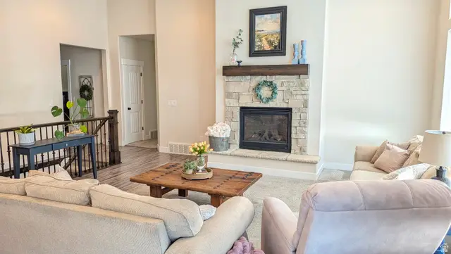 878 N Leo Ln, Lehi, UT 84043 - #3