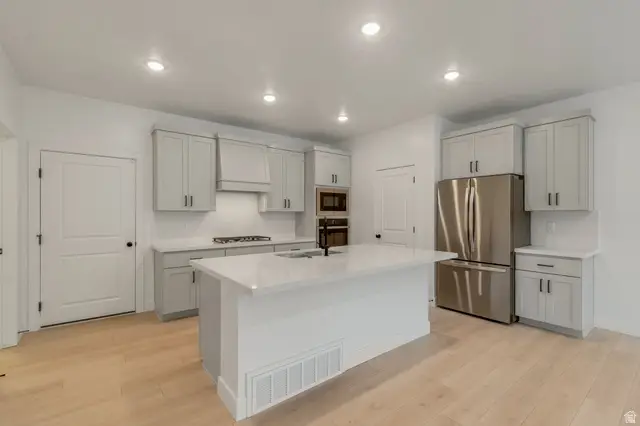 30 S Moonlit Rd, Mapleton, UT 84664 - #3