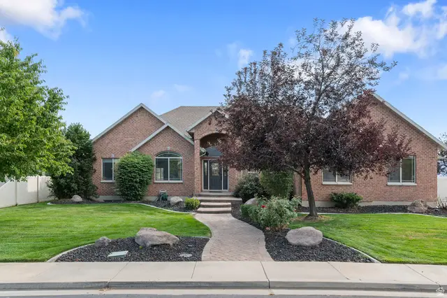 1501 W Elk Cir, Mapleton, UT 84664 - #2