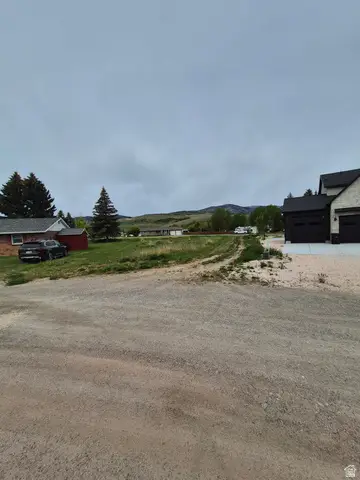 411 N Sunrise Dr, Garden City, UT 84028
