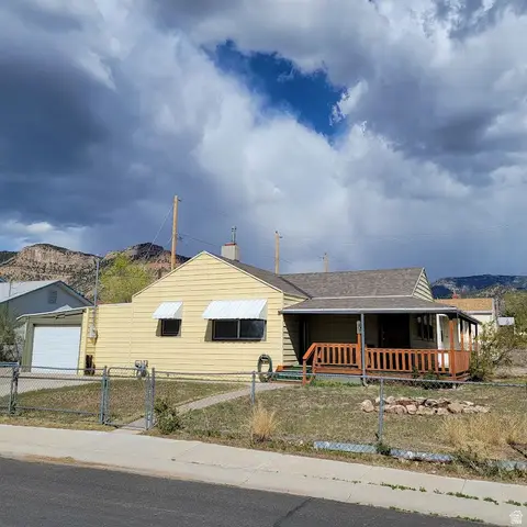 207 N Rawlins St, East Carbon, UT 84520 - #1