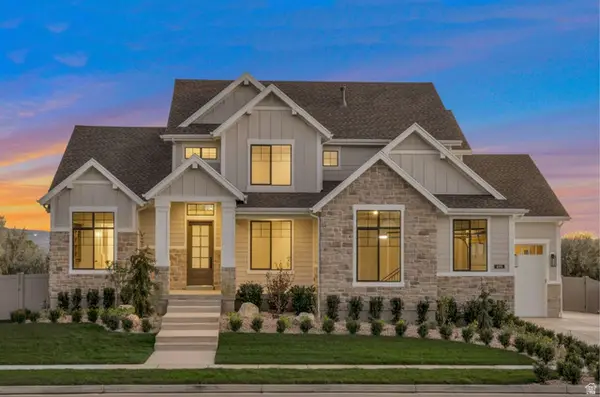 695 W Hidden Farm Dr, Farmington, UT 84025