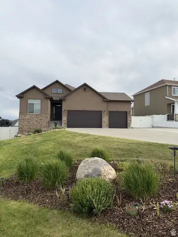 6579 S Salt Creek Cir, Salt Lake City, UT 84118