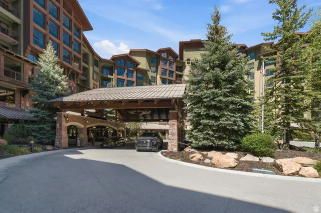 3855 N Grand Summit Dr #424 Q3, Park City, UT 84098 - #2