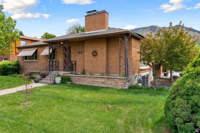 962 Hillcrest Ave, Logan, UT 84321 - #2