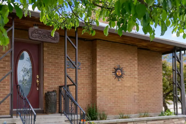 962 Hillcrest Ave, Logan, UT 84321 - #3