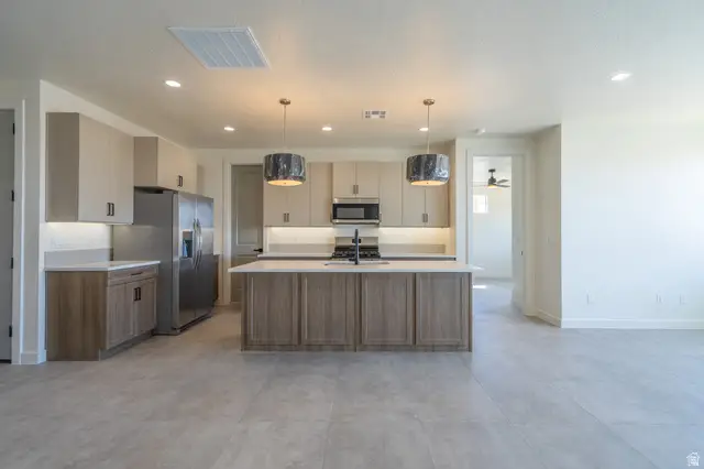 2967 W 570 N, Hurricane, UT 84737 - #1