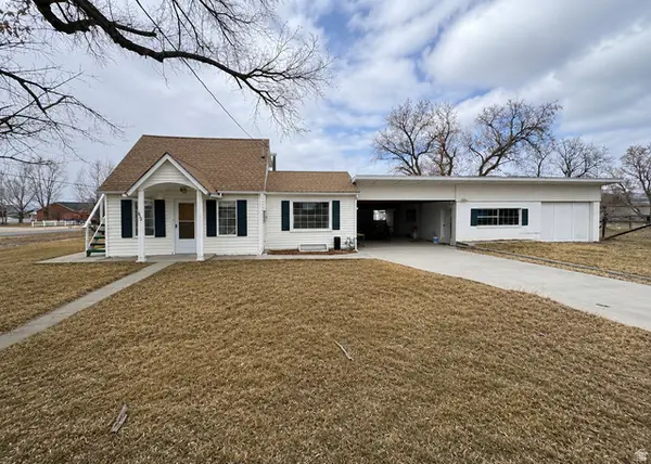 692 S 300 W, Mt Pleasant, UT 84647