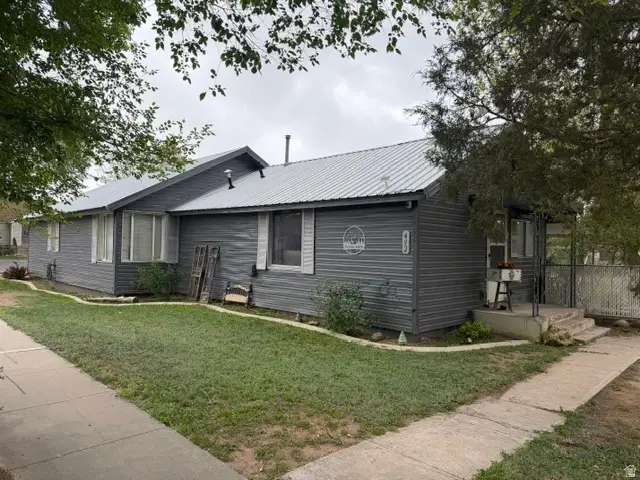 492 N 500 E, Roosevelt, UT 84066 - #2